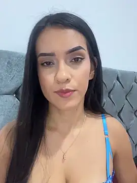 luna kissx online show from February 21, 2026, 10:12 pm