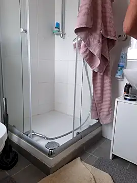 ondlaniej online show from March 14, 2026, 12:00 pm