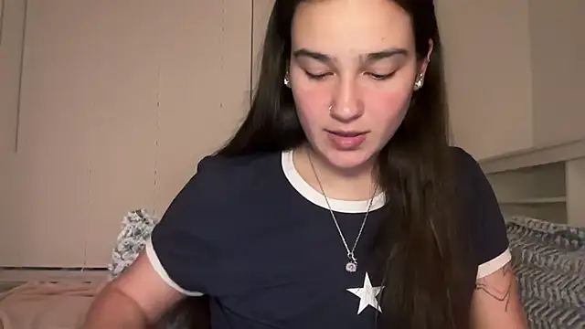 anitayurmoniii online show from July 23, 2026, 4:32 am