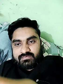 loyalboy 0052 online show from April 12, 2026, 6:55 pm