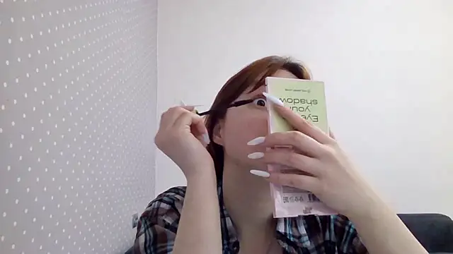 Ammymia online show from March 18, 2026, 8:06 am