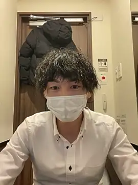 Snapshot of --ha-ru-- chatting on February 15, 2026, 11:42 am --ha-ru-- online show from February 15, 2026, 11:42 am