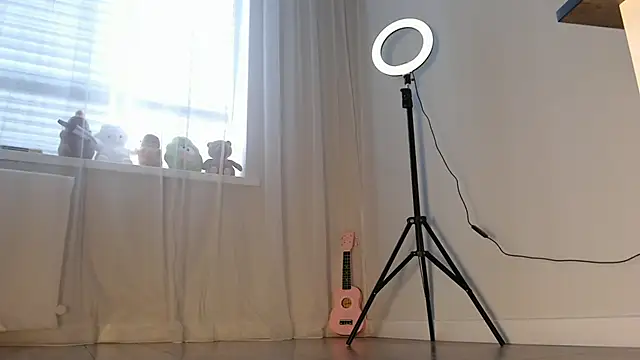 aiyumiprivate online show from April 12, 2026, 2:59 am