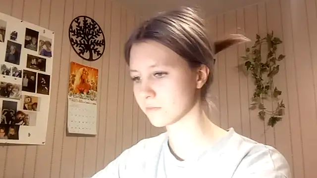 Snapshot of RunawayBr1de chatting on February 28, 2026, 3:22 pm RunawayBr1de online show from February 28, 2026, 3:22 pm