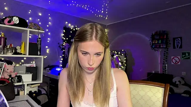 amily sunray online show from April 14, 2026, 3:06 pm