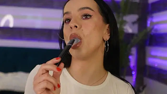 Snapshot of SkyMusee_ chatting on February 24, 2026, 1:12 pm SkyMusee online show from February 24, 2026, 1:12 pm