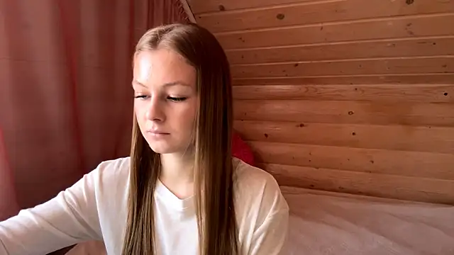Snapshot of TessSamul chatting on June 1, 2026, 7:08 am TessSamul online show from June 1, 2026, 7:08 am