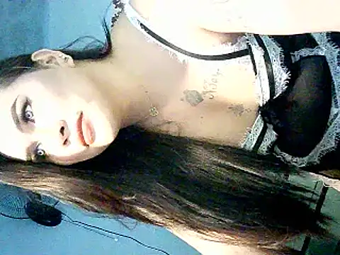 Snapshot of hollynicole chatting on February 23, 2026, 7:53 am hollynicole online show from February 23, 2026, 7:53 am