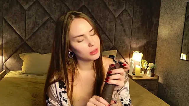 Arielle Vade online show from May 9, 2026, 6:28 am