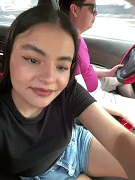 Violeta and Charlie online show from March 14, 2026, 4:35 pm