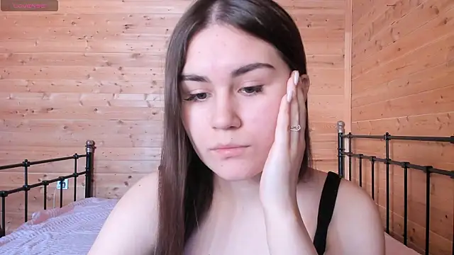 Snapshot of shanti_fo chatting on February 24, 2026, 8:04 am shanti fo online show from February 24, 2026, 8:04 am