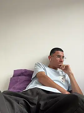 -ShaiN online show from February 17, 2026, 7:55 pm