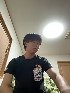 Snapshot of hibi0875 chatting on May 13, 2026, 4:47 pm hibi0875 online show from May 13, 2026, 4:47 pm