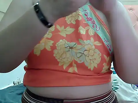 Sexybabe42 online show from June 1, 2026, 7:35 pm