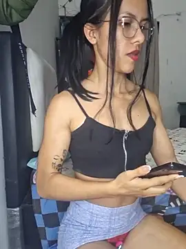 Alannys19 online show from June 14, 2026, 2:08 am