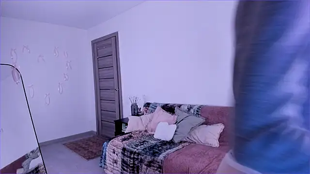 Snapshot of MiaPimmy chatting on February 28, 2026, 4:01 am MiaPimmy online show from February 28, 2026, 4:01 am