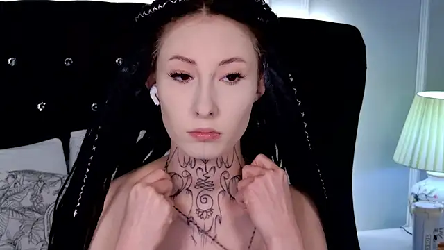 roxy morrison x online show from March 21, 2026, 5:06 pm