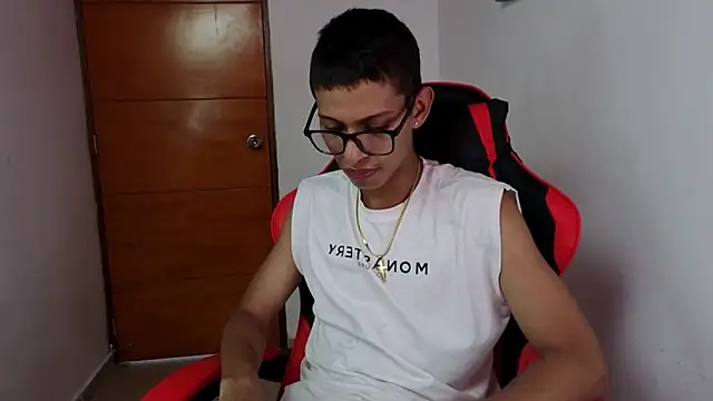 Niklausxxx online show from February 21, 2026, 6:43 pm