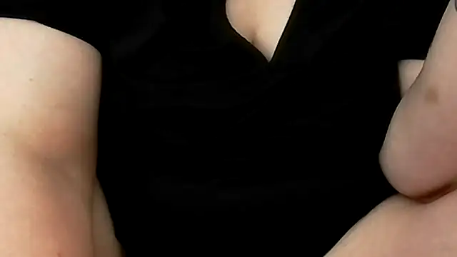 BBWMomma online show from April 20, 2026, 12:52 pm