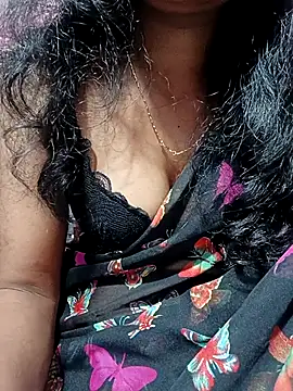 manu sexy  online show from March 12, 2026, 10:58 pm