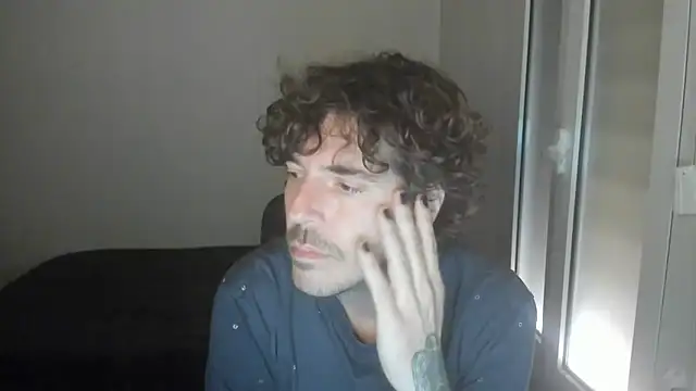 Snapshot of joaquin420_hot chatting on February 11, 2026, 1:55 pm joaquin420 hot online show from February 11, 2026, 1:55 pm