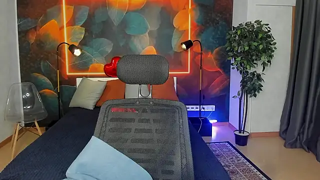 Snapshot of little__isabel chatting on February 14, 2026, 1:39 am little isabel online show from February 14, 2026, 1:39 am