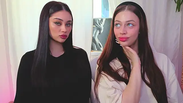 Sofia Plump online show from April 14, 2026, 10:09 am