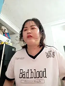 Kee-kimlee online show from April 10, 2026, 1:56 am