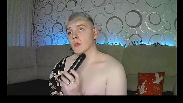 Snapshot of heatctrl chatting on February 13, 2026, 11:49 pm heatctrl online show from February 13, 2026, 11:49 pm