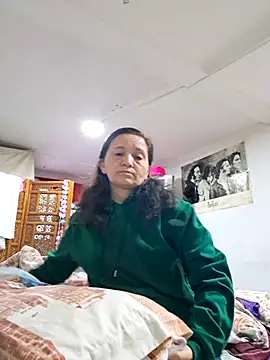 Alexamontiel  online show from February 19, 2026, 11:51 am