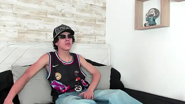 Jordi Cooper online show from February 21, 2026, 4:03 am