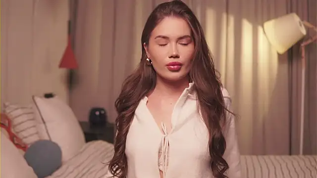 Snapshot of RicardaPersing chatting on February 24, 2026, 3:35 pm RicardaPersing online show from February 24, 2026, 3:35 pm