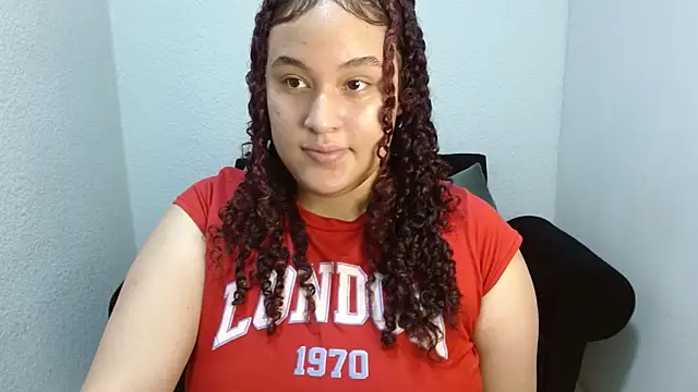 leilanewgirl online show from March 2, 2026, 12:45 pm