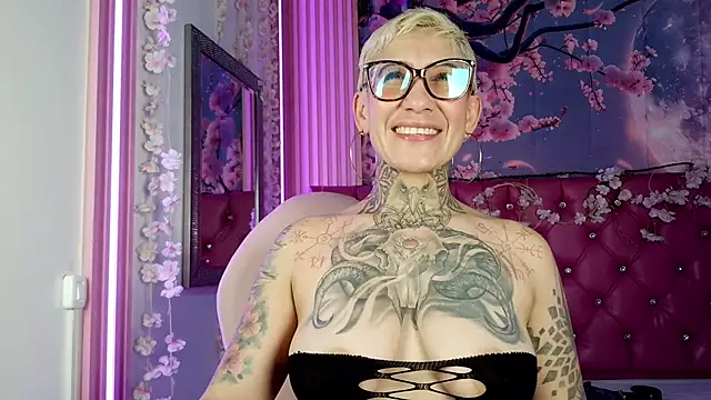 Everlyn sexx online show from June 4, 2026, 2:55 pm