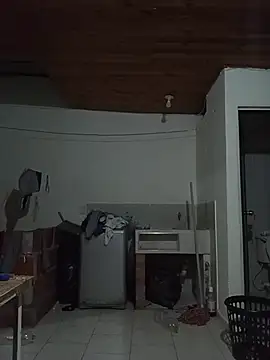 Max and anny online show from March 25, 2026, 4:01 am