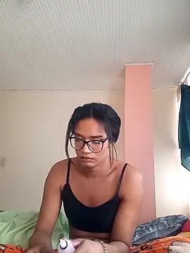 Snapshot of horny_brii chatting on June 3, 2026, 8:02 pm horny brii online show from June 3, 2026, 8:02 pm