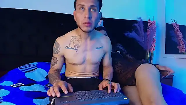 Snapshot of thonixxandluna chatting on March 3, 2026, 7:54 pm thonixxandluna online show from March 3, 2026, 7:54 pm