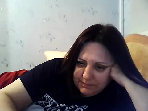 Snapshot of LockyCharm111 chatting on May 8, 2026, 9:40 pm LockyCharm111 online show from May 8, 2026, 9:40 pm