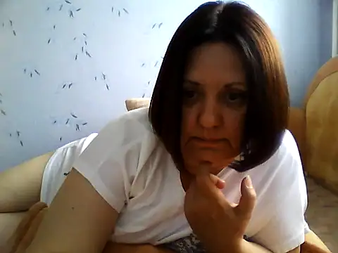 Snapshot of LockyCharm111 chatting on July 12, 2026, 4:46 am LockyCharm111 online show from July 12, 2026, 4:46 am