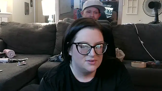 Snapshot of FreaksOffALeash3261 chatting on February 13, 2026, 7:52 am FreaksOffALeash3261 online show from February 13, 2026, 7:52 am