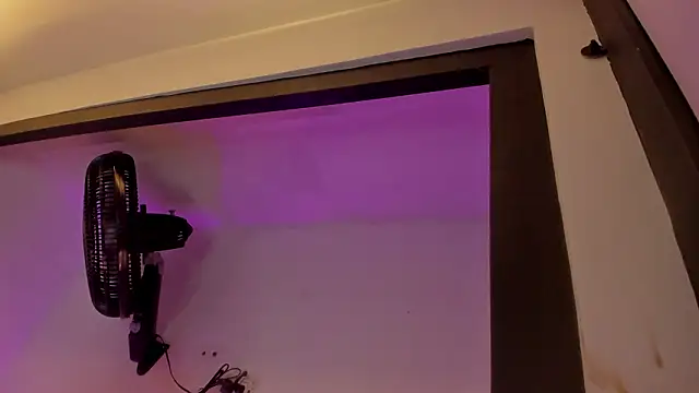 DulcePrince  online show from March 26, 2026, 9:13 pm