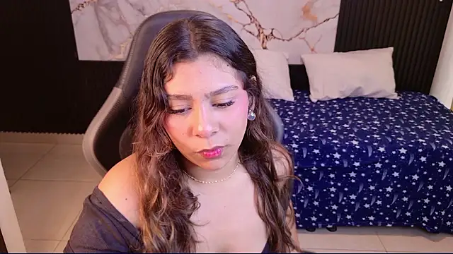 Sophie19   online show from March 4, 2026, 1:08 pm