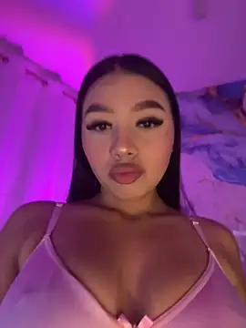 Snapshot of valerie20_ chatting on June 26, 2026, 4:51 am valerie20 online show from June 26, 2026, 4:51 am