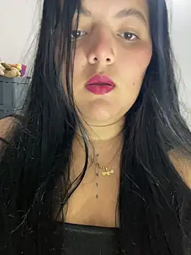 Snapshot of Isaval1007 chatting on February 11, 2026, 4:56 am Isaval1007 online show from February 11, 2026, 4:56 am