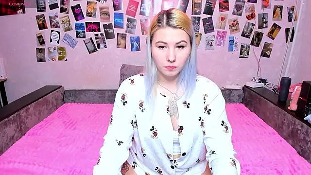 x Ulya1cutex online show from February 18, 2026, 11:28 am