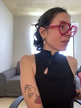 JeanneDuval8888 online show from April 7, 2026, 10:22 pm