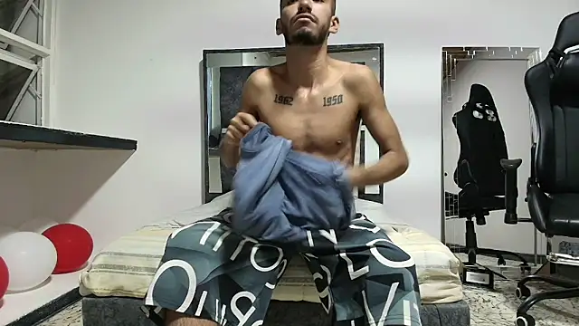 Snapshot of Noah-JONES chatting on February 18, 2026, 3:48 am Noah-JONES online show from February 18, 2026, 3:48 am