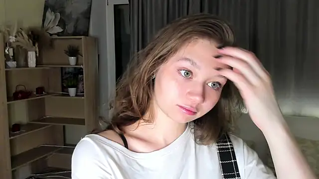 HolliBillig online show from April 5, 2026, 7:09 pm