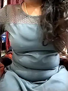 Snapshot of ankita077 chatting on February 19, 2026, 5:15 am ankita077 online show from February 19, 2026, 5:15 am