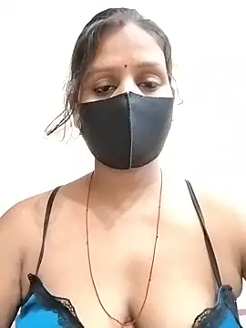 Snapshot of ankita077 chatting on June 18, 2026, 11:04 am ankita077 online show from June 18, 2026, 11:04 am